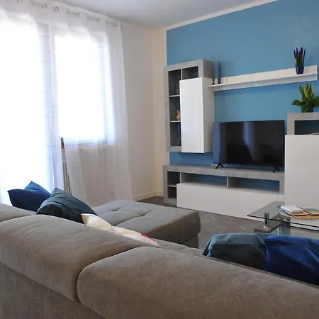 Azzurra Beths House *