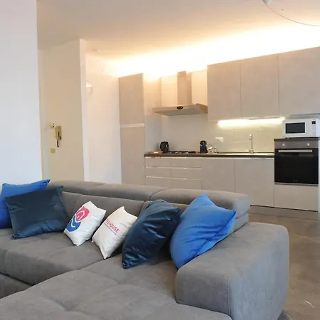 Azzurra Beths House Apartamento *