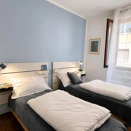 Apartament Azzurra Beths House *