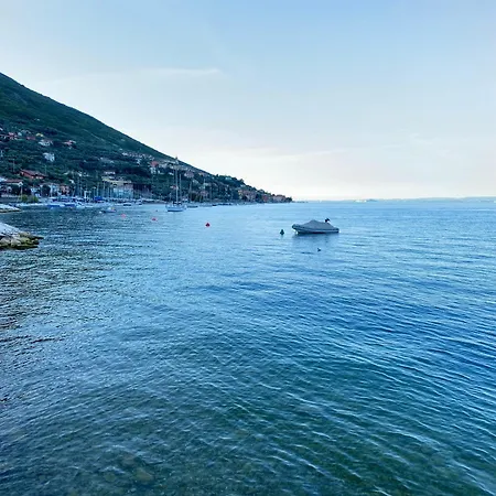 Azzurra Beths House Brenzone sul Garda