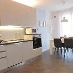 Azzurra Beths House Brenzone