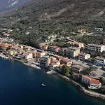 Azzurra Beths House *